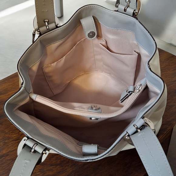 Coach Soho collection North South tote bag NWOT - Picture 10 of 16